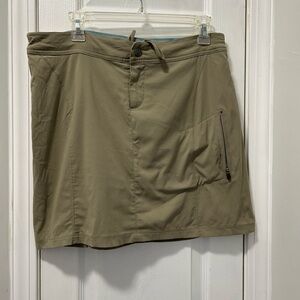 Columbia tan Skort with Embroidered Logo